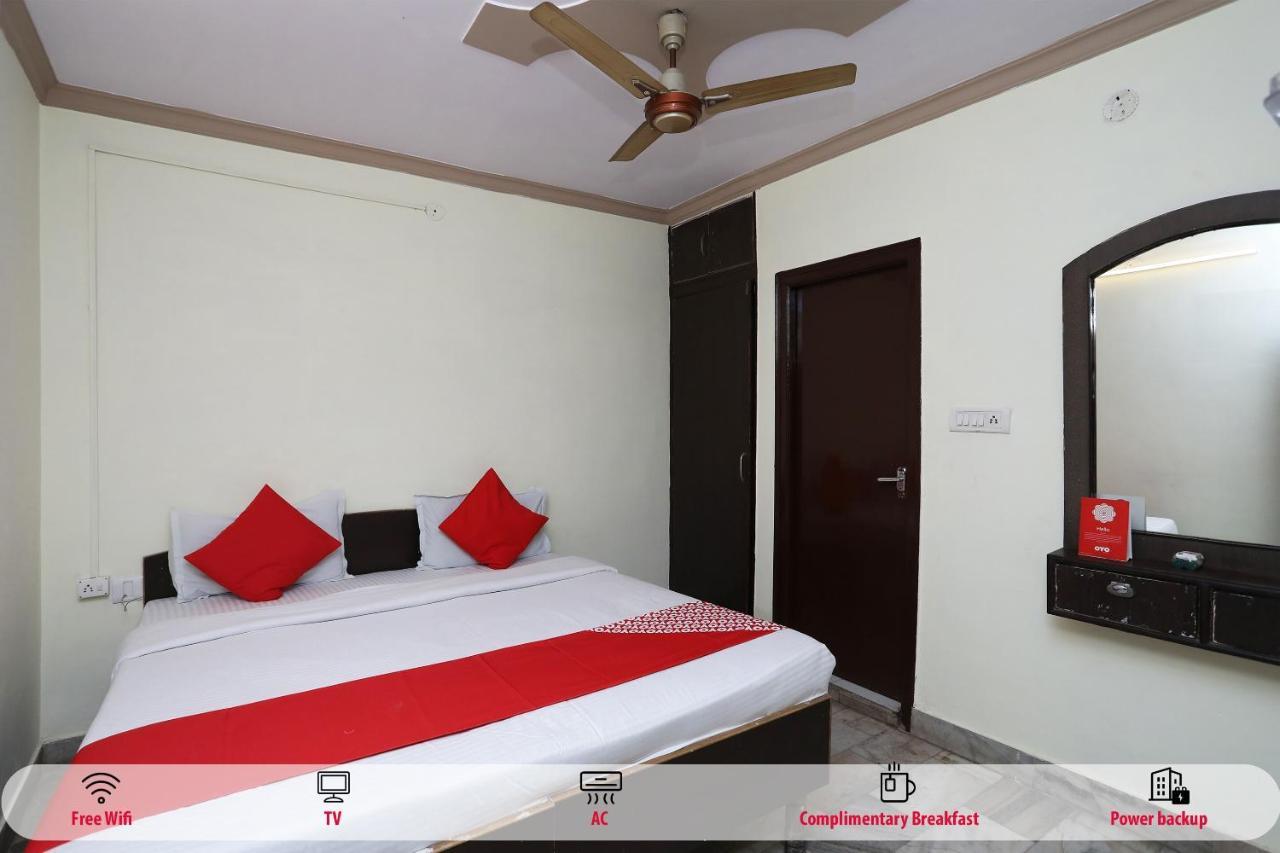 Oyo 29411 Hotel Vanshika Агра Экстерьер фото