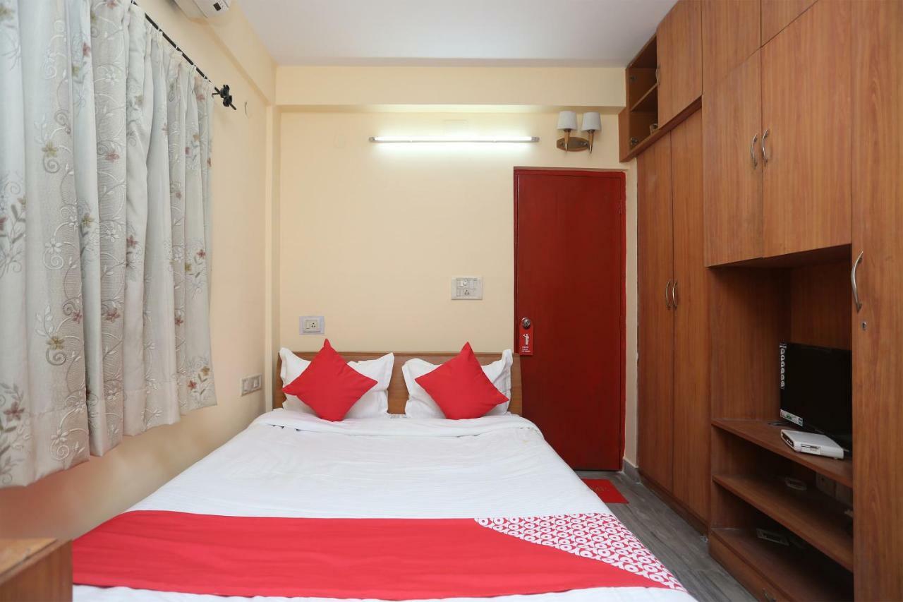 Oyo 29411 Hotel Vanshika Агра Экстерьер фото