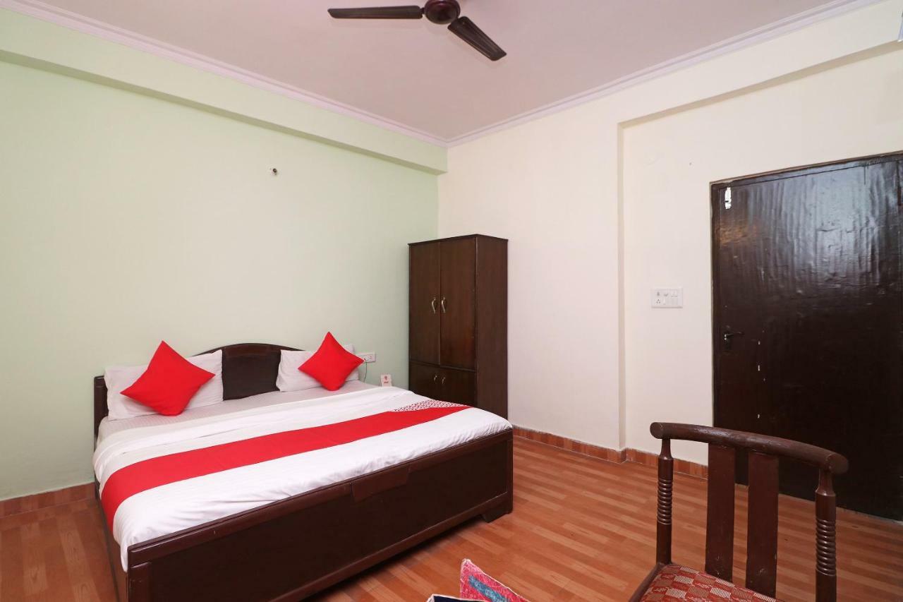 Oyo 29411 Hotel Vanshika Агра Экстерьер фото