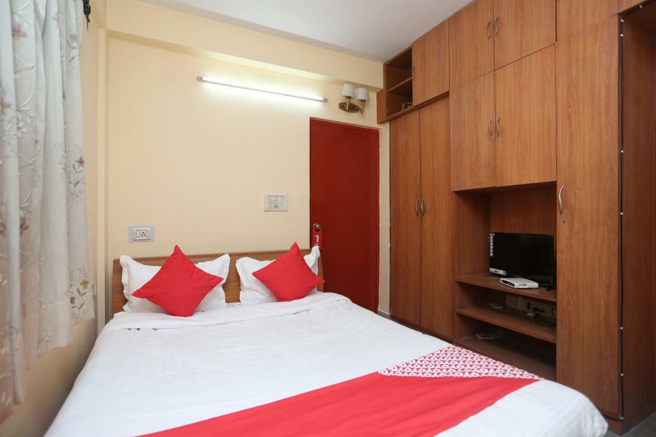 Oyo 29411 Hotel Vanshika Агра Экстерьер фото