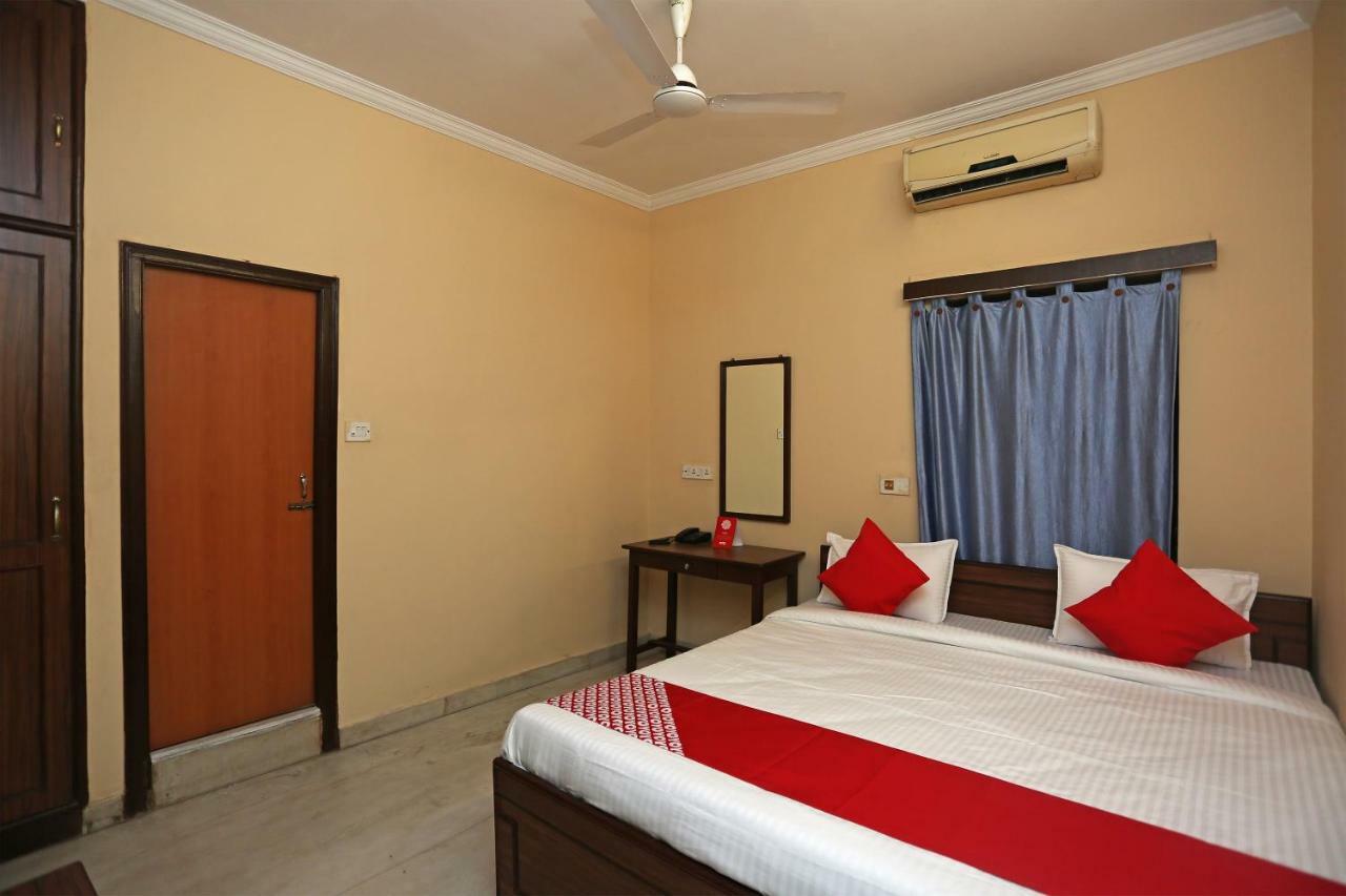 Oyo 29411 Hotel Vanshika Агра Экстерьер фото