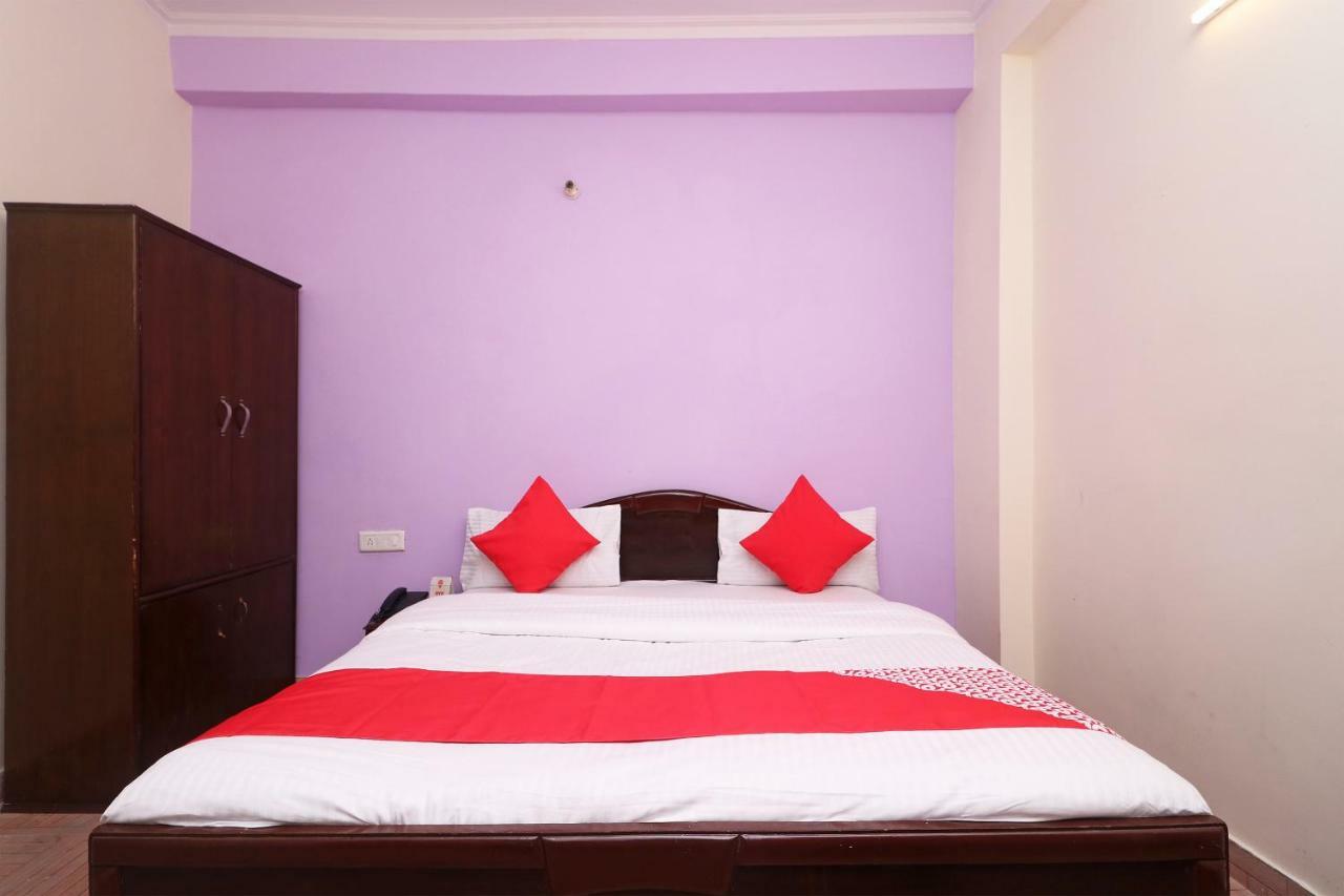 Oyo 29411 Hotel Vanshika Агра Экстерьер фото
