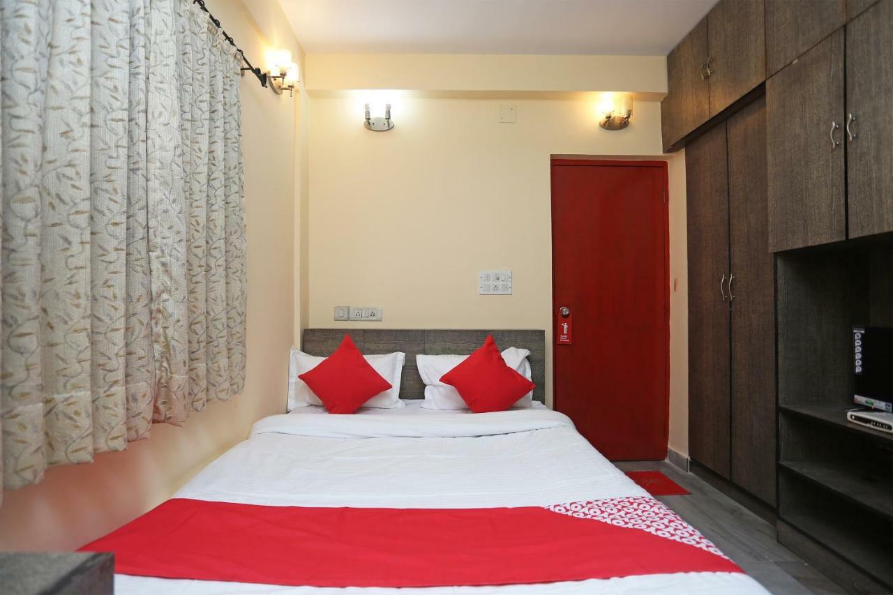 Oyo 29411 Hotel Vanshika Агра Экстерьер фото