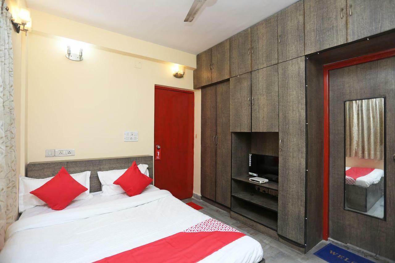Oyo 29411 Hotel Vanshika Агра Экстерьер фото