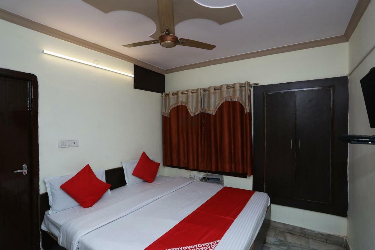 Oyo 29411 Hotel Vanshika Агра Экстерьер фото